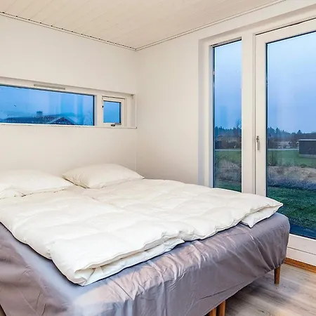 Three-bedroom In 22 Feriehus *