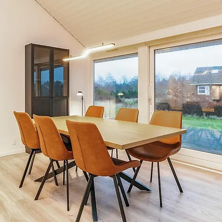 Feriehus Three-bedroom In 22