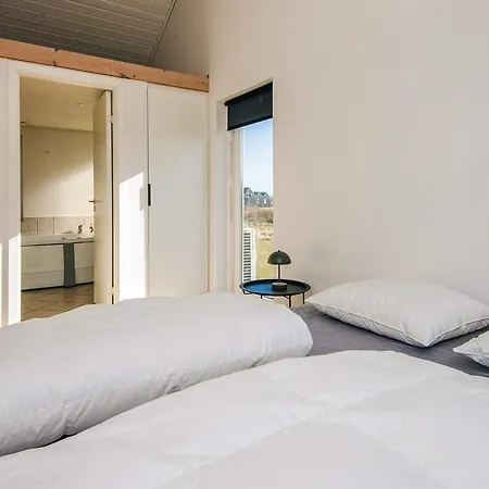Three-bedroom In 22 Casa vacanze *