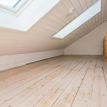Three-bedroom In 22 * Brovst