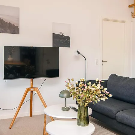 Three-bedroom In 22 Casa vacanze *